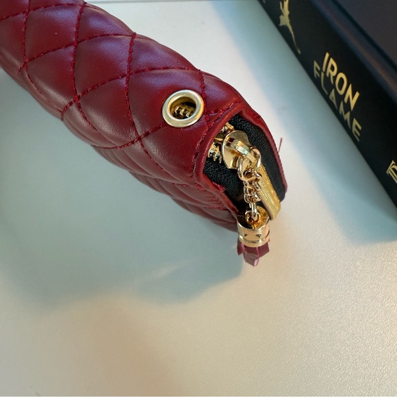 Quilted Red Wallet - Picture 9 of 11